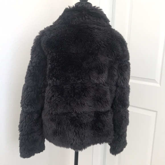 Micheal Kors Large Black Fur Jacket - Picture 4 of 7
